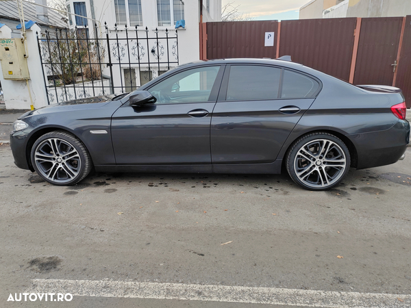 BMW Seria 5 525d xDrive AT - 6