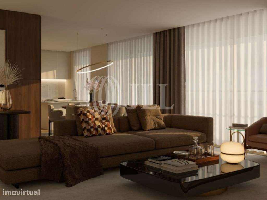 Apartamento T4 Duplex, próximo à Avenida da Boavista - Grande imagem: 2/14