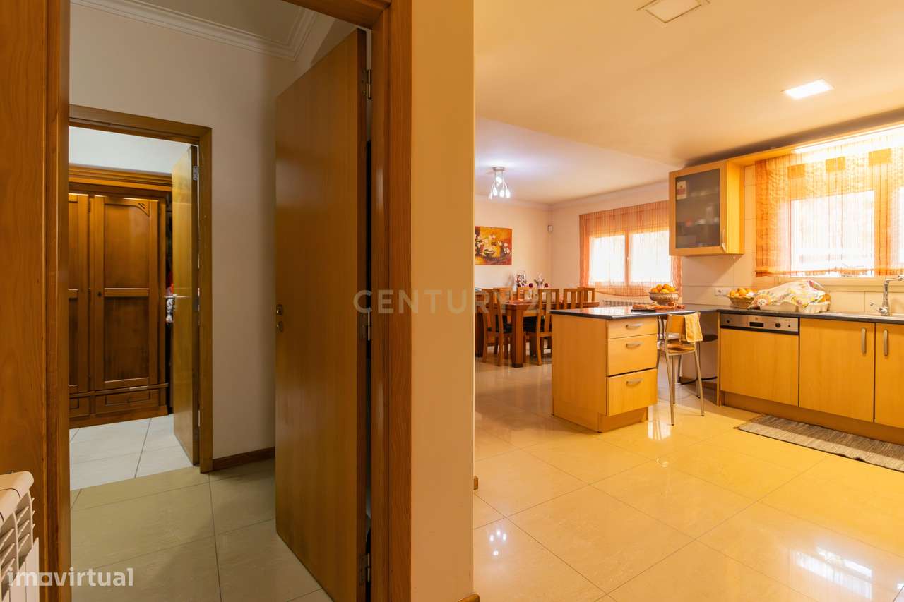 Moradia T3 Térrea com garagem e Jardim-22