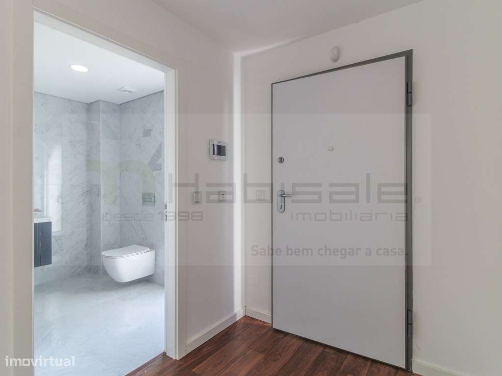 Moradia T3, situada em Areia Cascais, a curta distância da praia do...-12