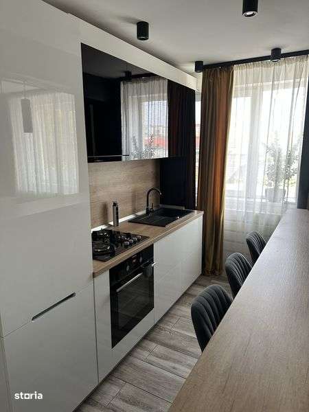 Vand apartament 2 camerere craiovita/promenada - Imagine principală: 5/8