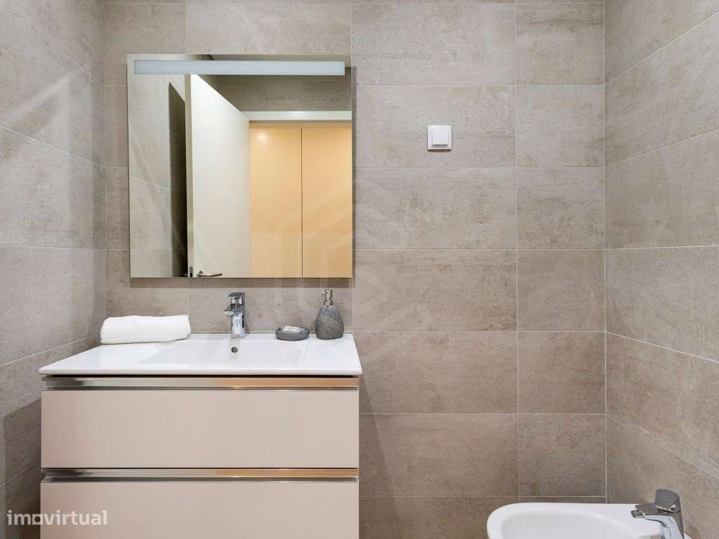 Apartamento T3 virado a sul e nascente, piscina e ginásio na cobert... - Grande imagem: 4/28