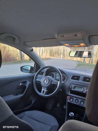 Volkswagen Polo 1.4 16V Comfortline - 8