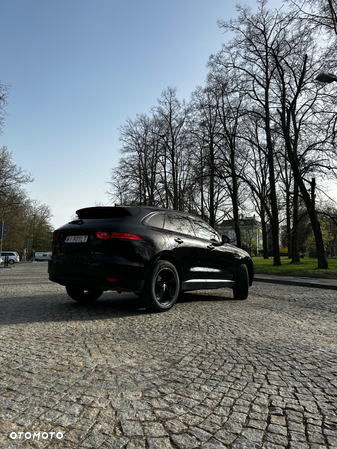 Jaguar F-Pace 25t AWD Prestige - 7