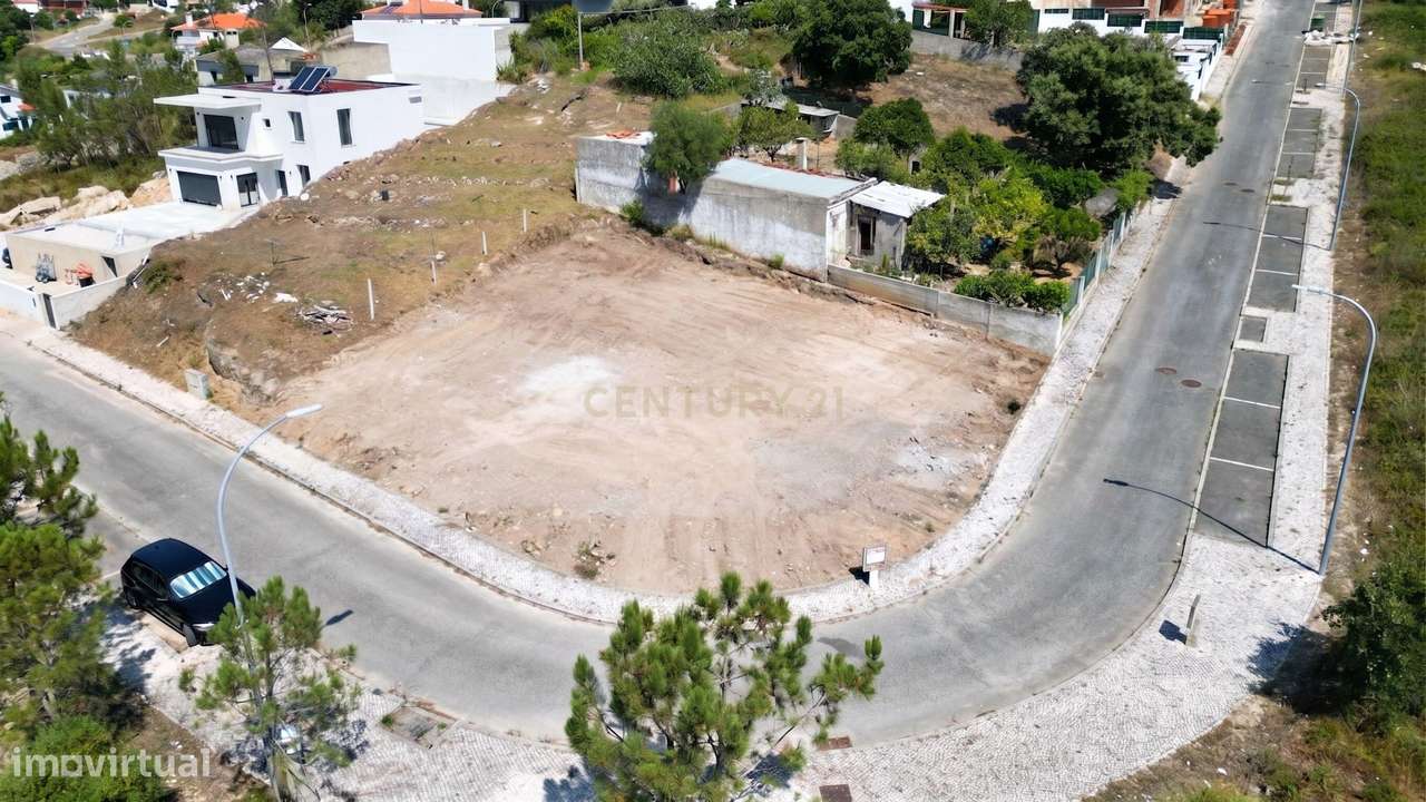NOVIDADE  Terreno Urbano, 428m2, em gaveto, urbanização nova.-13