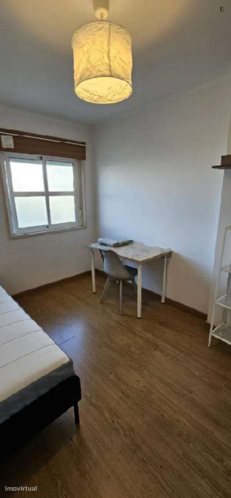 Quarto - localizado em Lumiar Lisbon - Grande imagem: 3/11