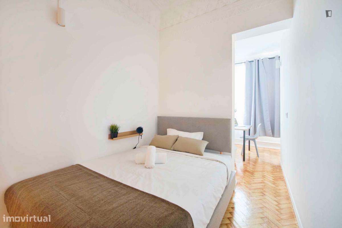 Quarto - localizado em Rato Lisbon - Grande imagem: 2/23