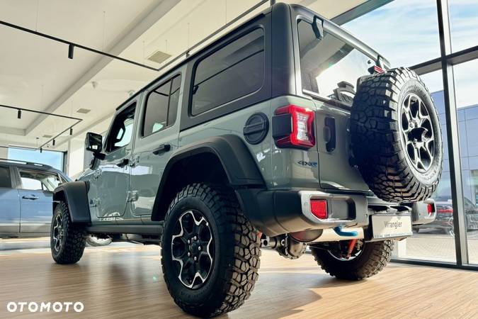 Jeep Wrangler - 16