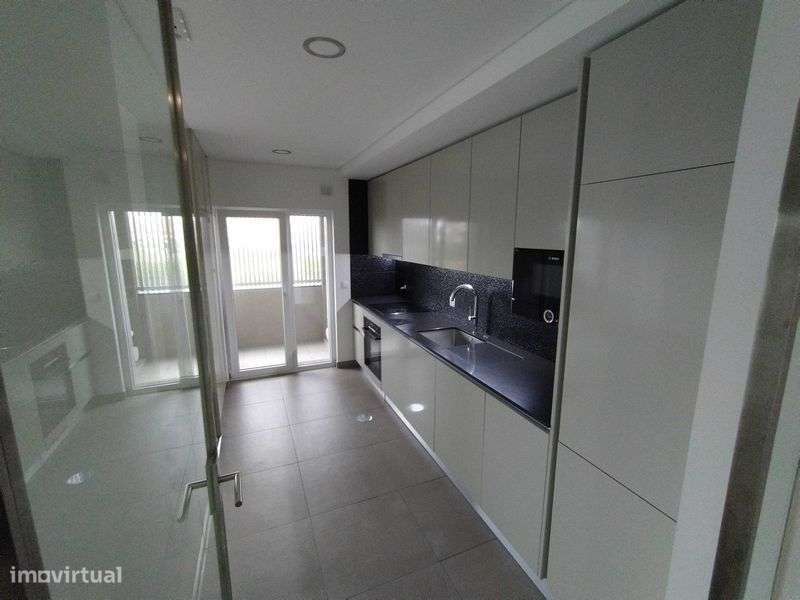 Apartamento T1 em Arcozelo - Grande imagem: 4/12