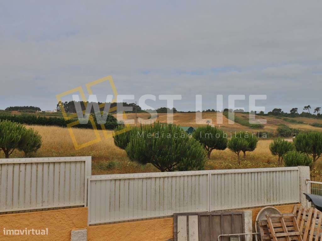 Moradia T4 Independente a 8 minutos das PRAIAS com Logradouro e Vis... - Grande imagem: 1/24