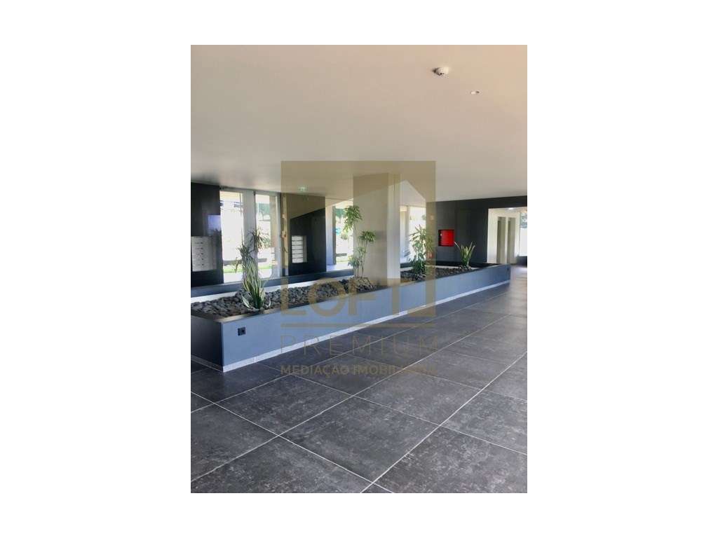 Apartamento T3 de Luxo c/ Vista Castelo e Parque da Cidade em Guima...-21