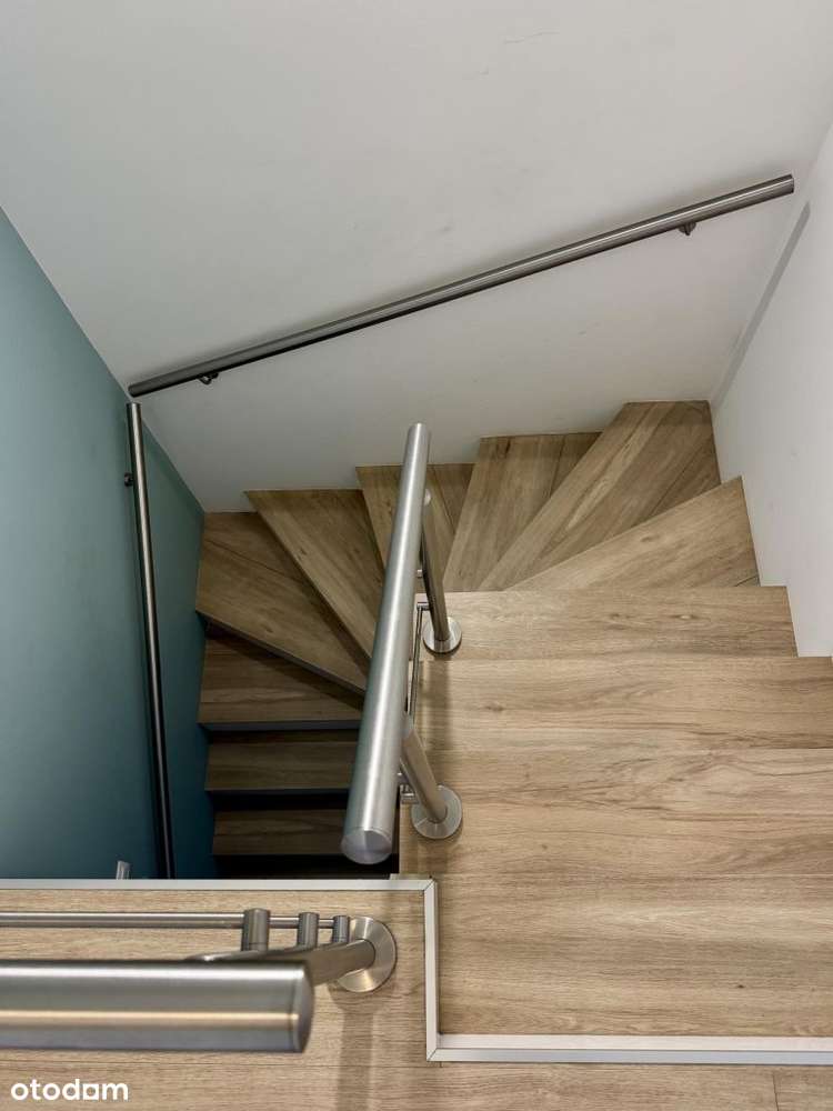 2 miejsca posotojowe ogrodzone-8