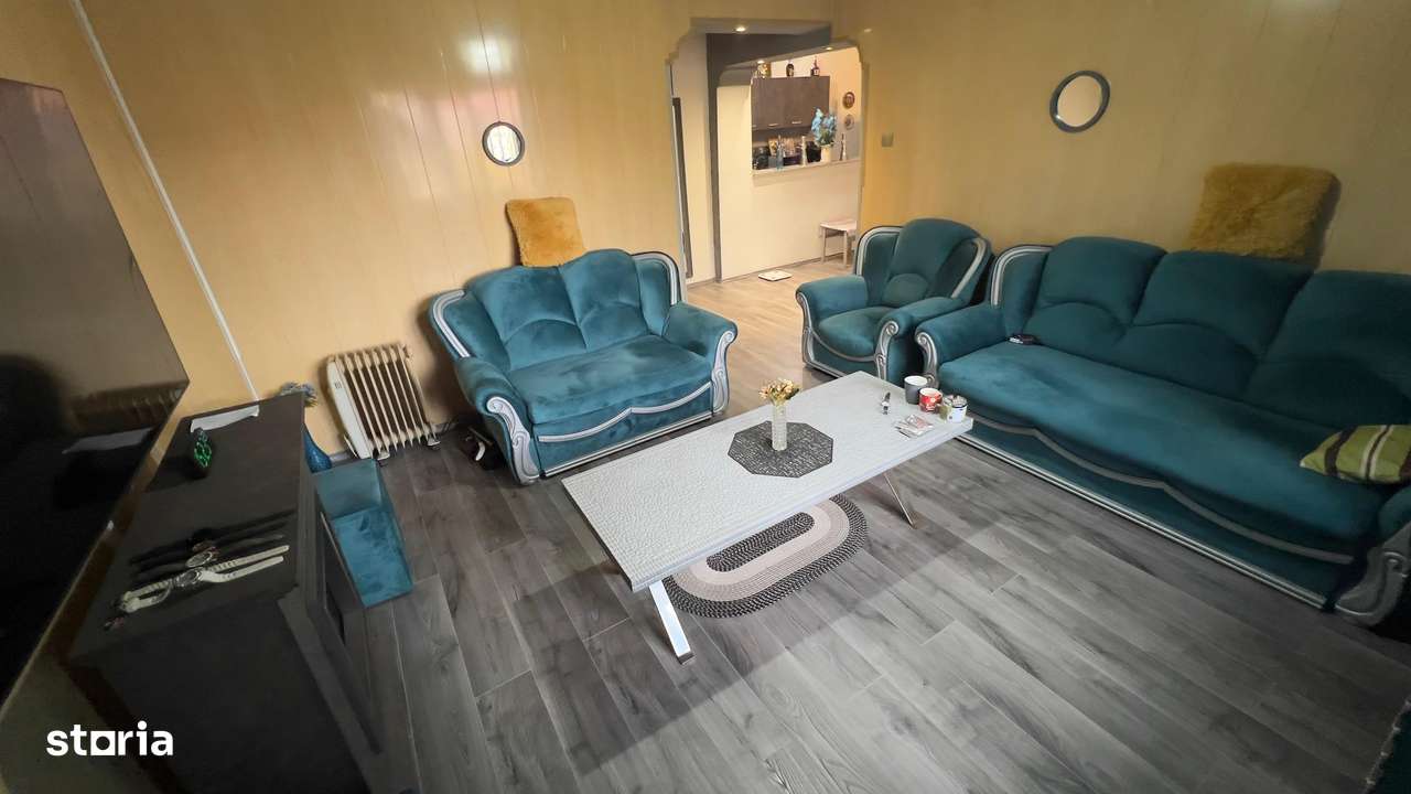 Casa zona centrala Petrosani-6