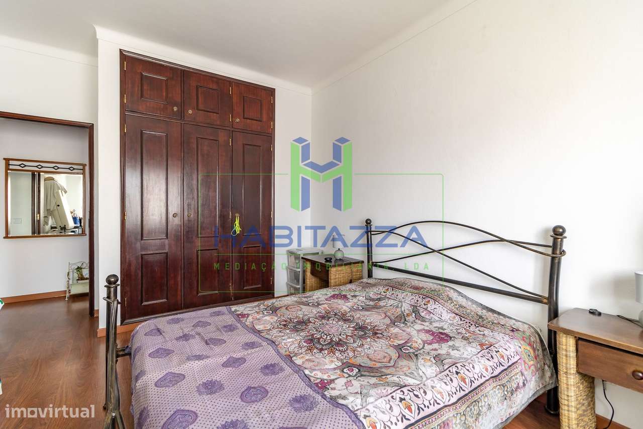 Apartamento T2 com vistas desafogadas em Lagos-15