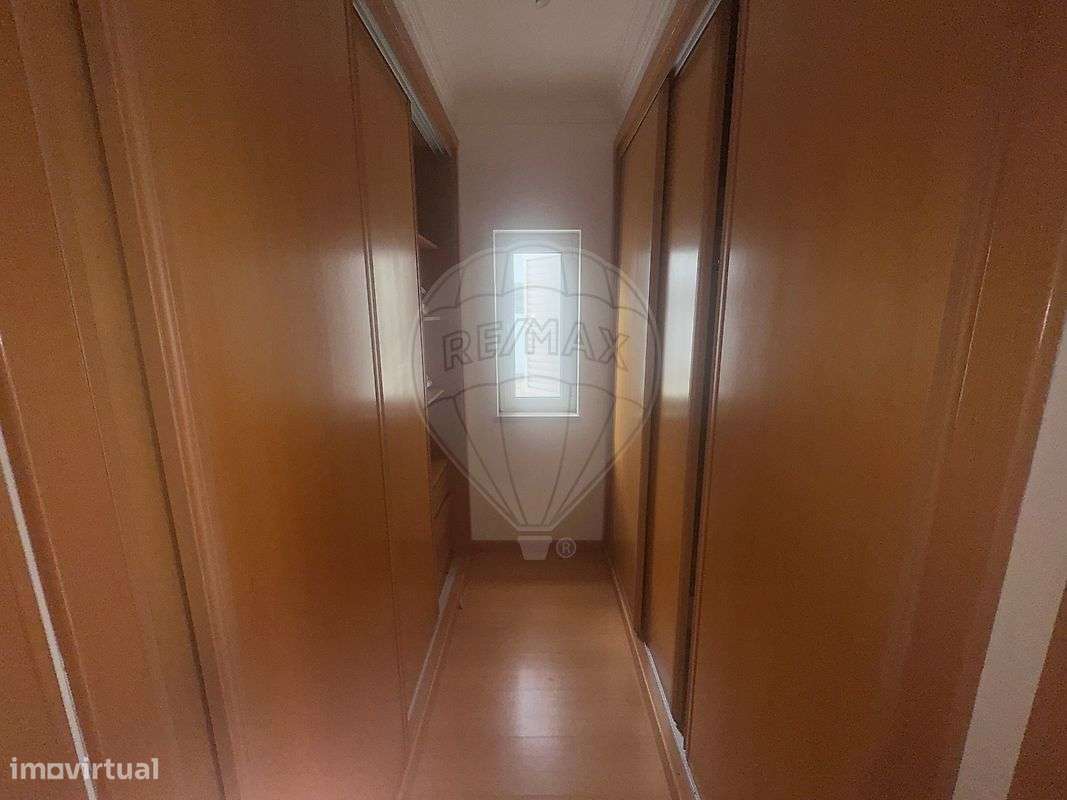 Moradia T4 para venda-24