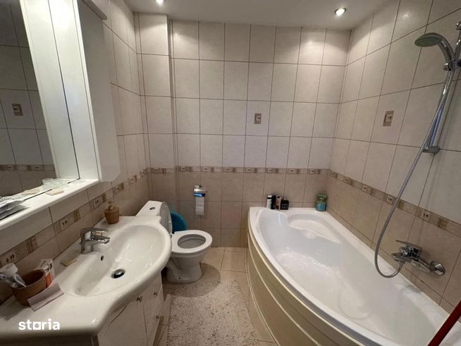 Vanzare apartament 4 camere etaj 1 plus garsoniera vila Gara de Nord-10