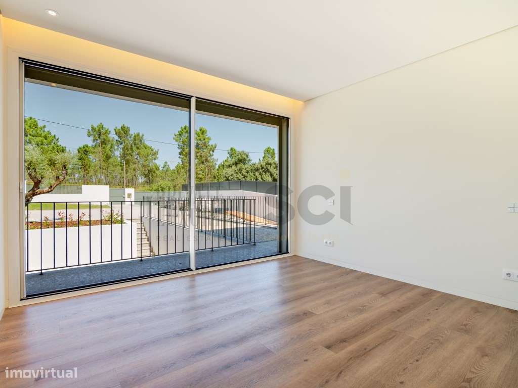 Moradia de luxo T4 na Verdizela | Terreno com 2500m2-13