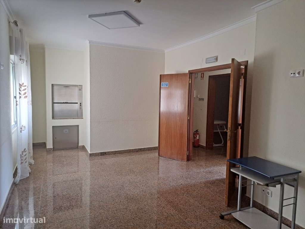 Moradia - Unifamiliar - Grande imagem: 4/25