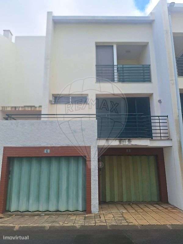 Moradia T2 para venda-13