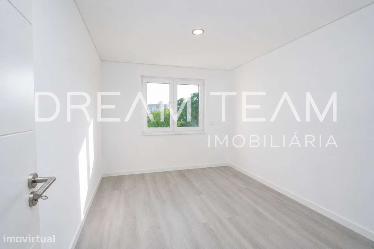 Exclusividade e Conforto em Setúbal: Apartamento T3 convertido em T2,-17
