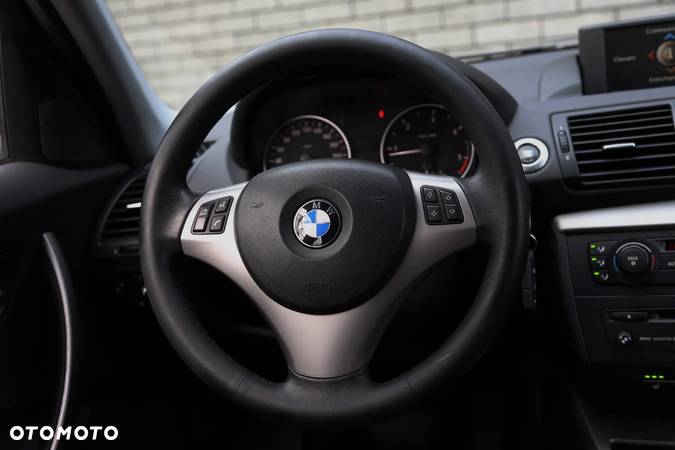 BMW Seria 1 - 24