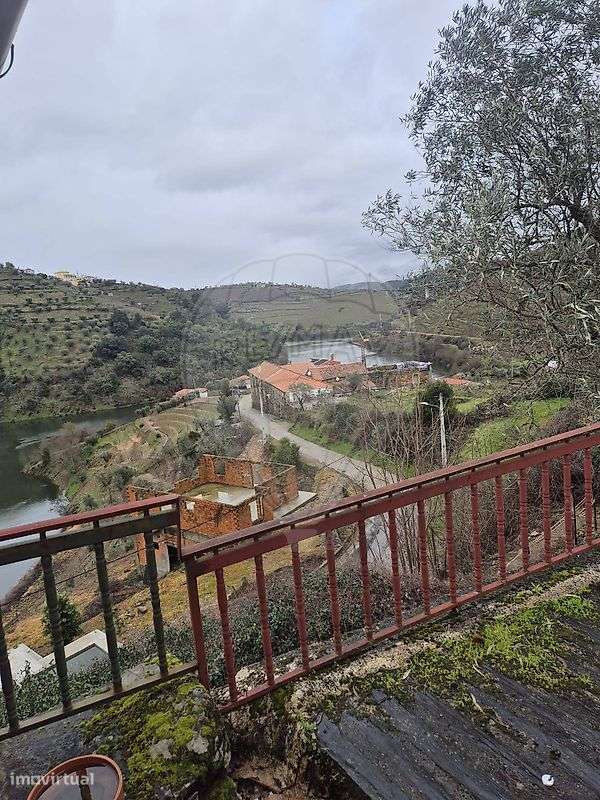 Moradia T2 para venda - Grande imagem: 2/19