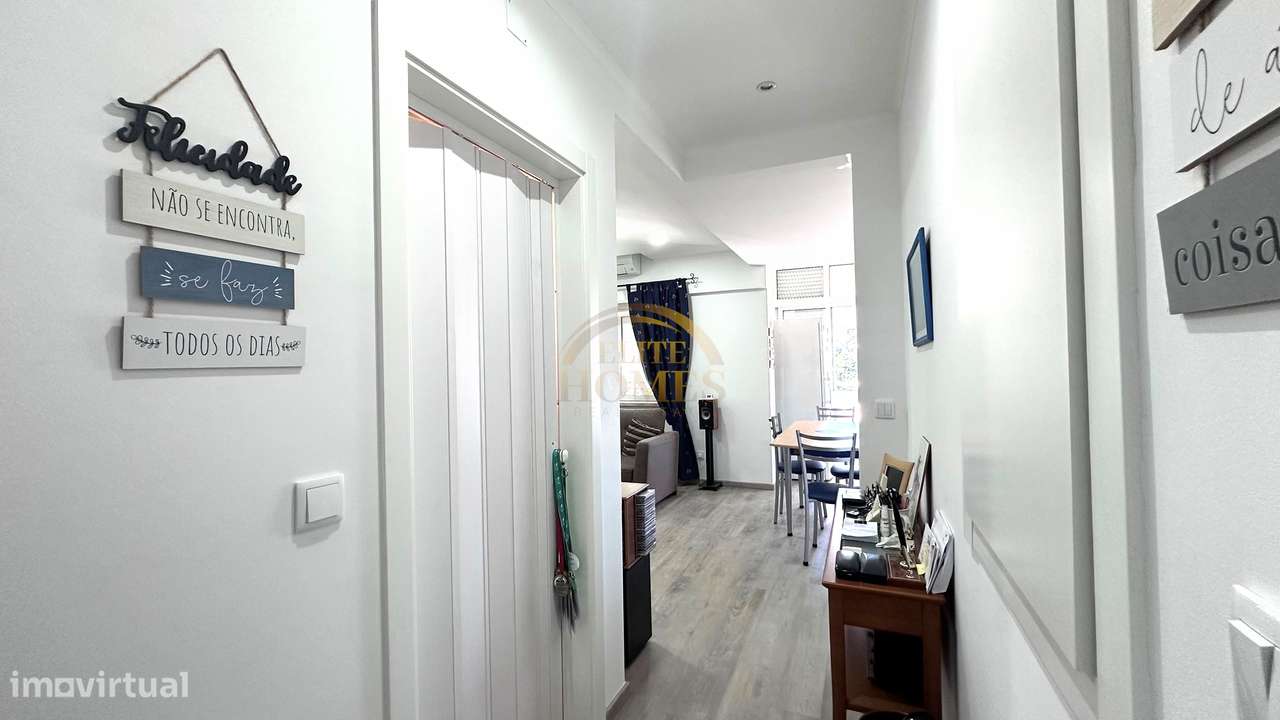 T2 Remodelado com Vista Desafogada, em Linda-a-Velha.-8