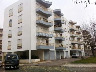 Apartamento T2 em excelente localização central em Alcanena