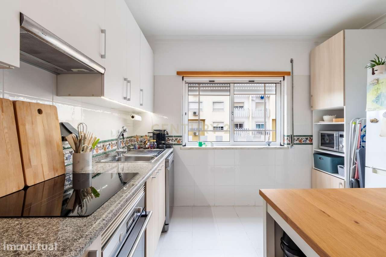 T2 Renovado | 2 WC Novas | 106 m² | Parqueamento + Arrecadação | Eleva-26