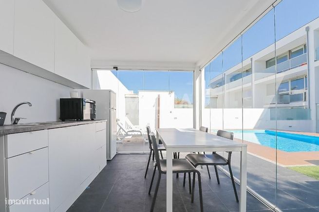 Moradia T3 no Furadouro com piscina-23