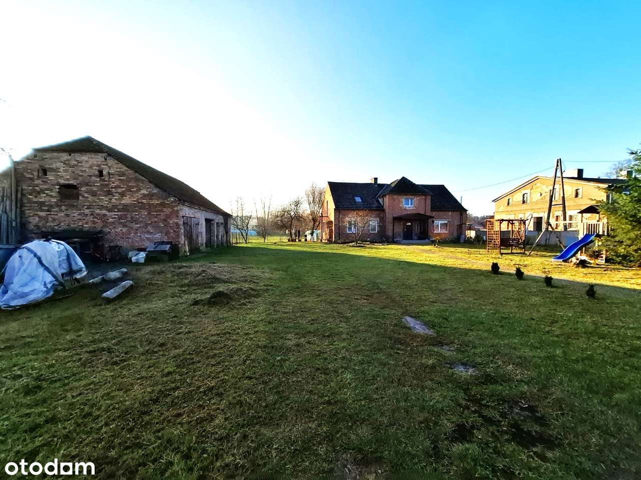 Uroczy dom w spokojnej okolicy, dla kochających wieś i spokój. Siercz-19