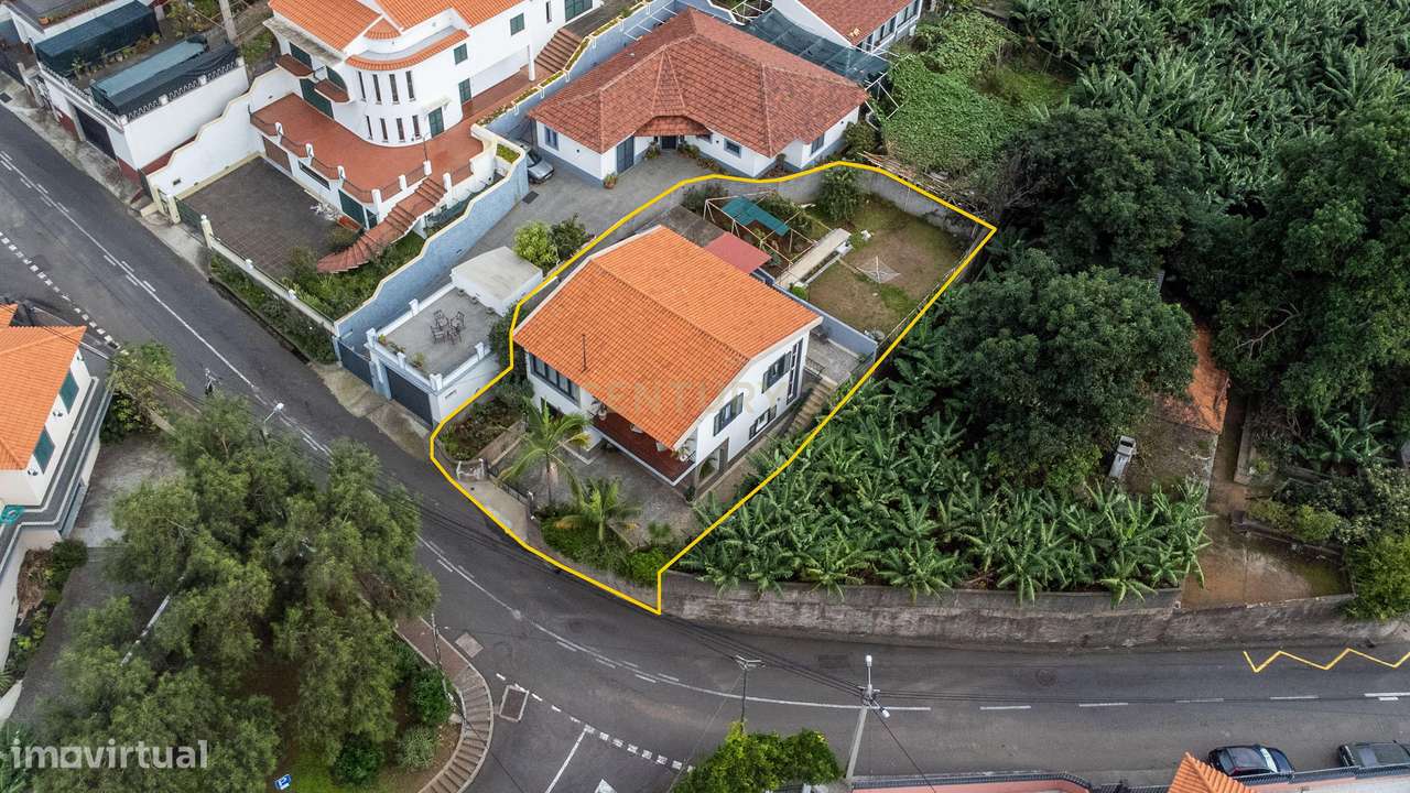 Moradia T2 Remodelada em Câmara de Lobos com Vista para o Pôr do Sol - Grande imagem: 5/40