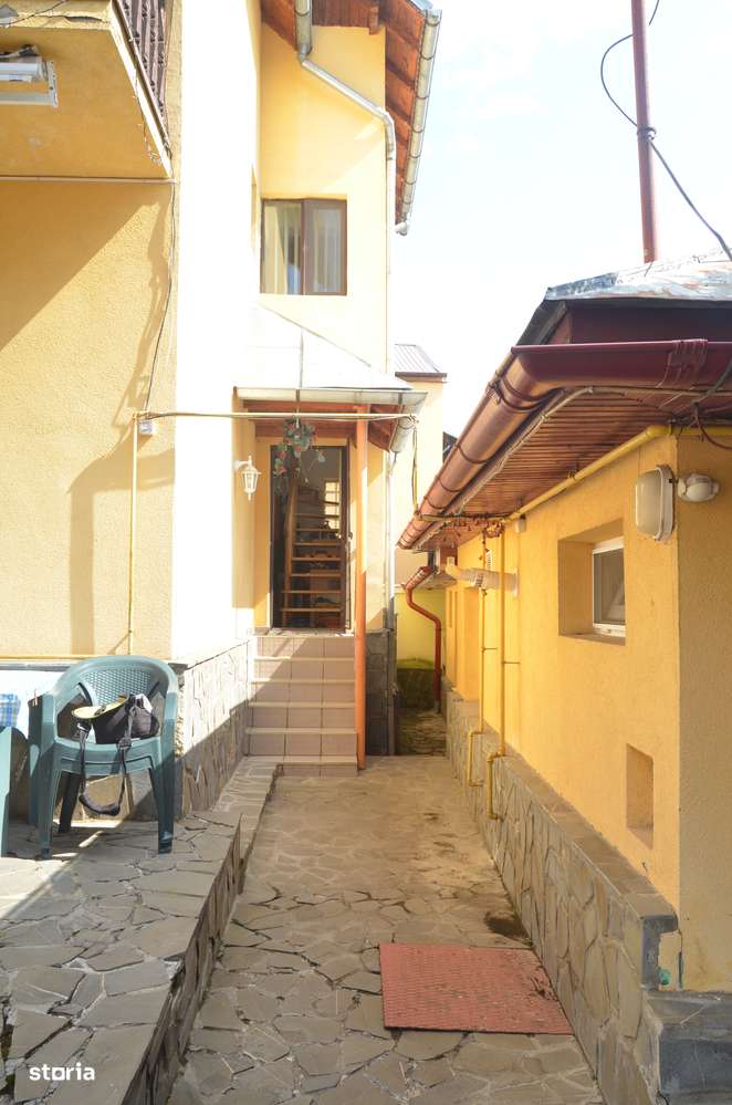 Casa de vacanta cu  7 camere-Busteni-14