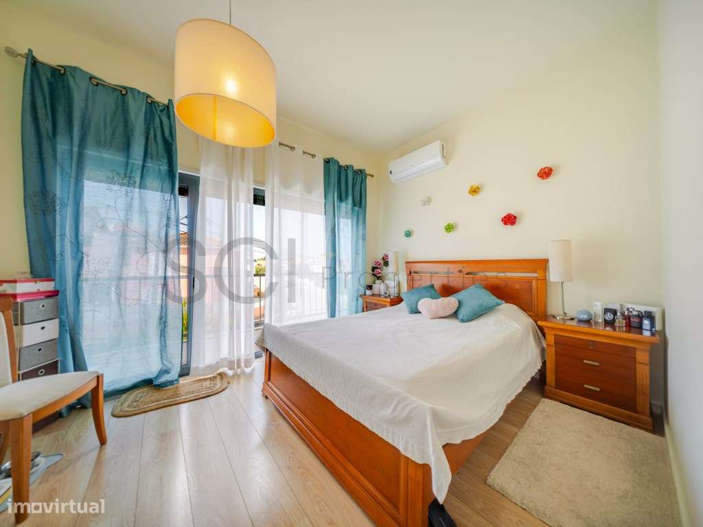 Moradia com piscina nas Quintinhas-30