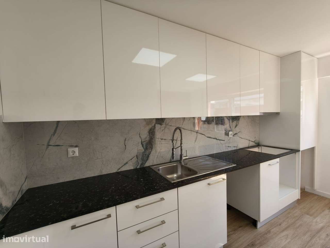 Apartamento T3 totalmente remodelado Abelheira, Viana do Castelo - Grande imagem: 2/22