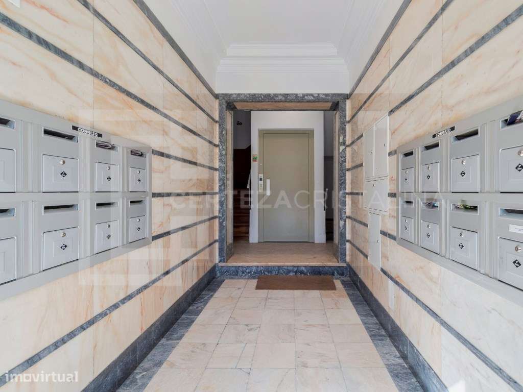 T2 integralmente renovado com piscina, jardim e arrecadação | Penha...-23