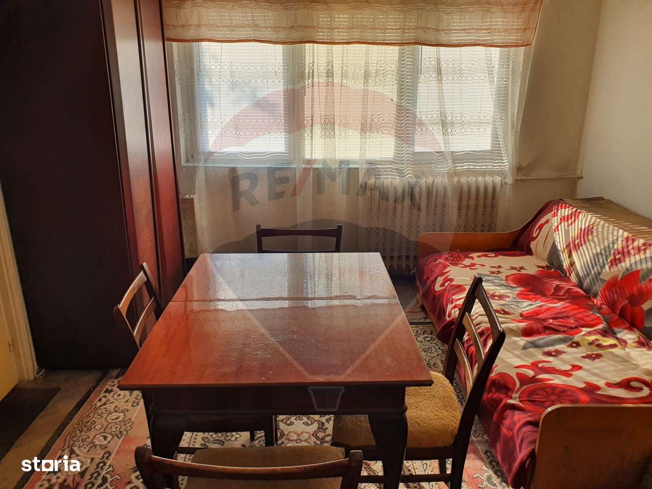 Apartament cu 2 camere de vanzare-PIATA SUD - Imagine principală: 2/6