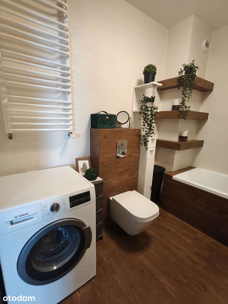 Miejsce Postojowe Gratis! 3 pokoje, balkon-11