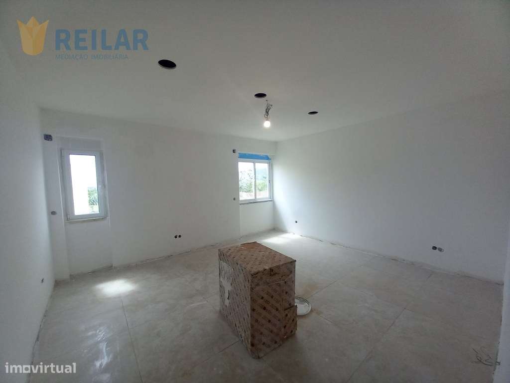 Carregado - T2 Remodelado - Grande imagem: 4/16