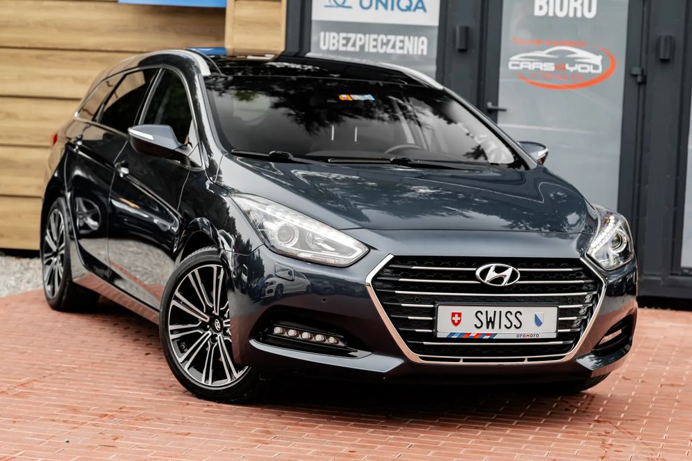 Hyundai i40 Kombi blue 1.7 CRDi DCT Premium 2015