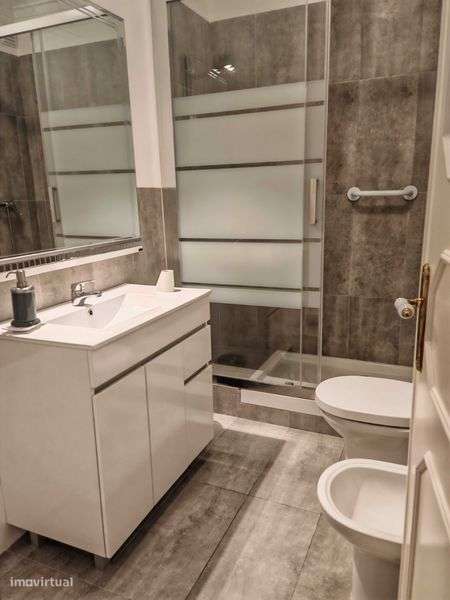 Arrendo apartamento T2 Carnaxide - Grande imagem: 4/8