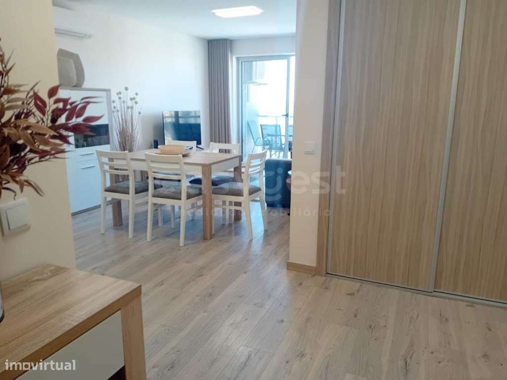 Apartamento T2 Praia da Rocha com piscina e estacionamento - Grande imagem: 5/20