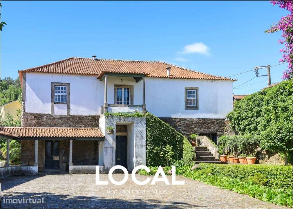 Solar abrasonado T9 do séc XVIII c/ Capela perto do Porto - Grande imagem: 4/7