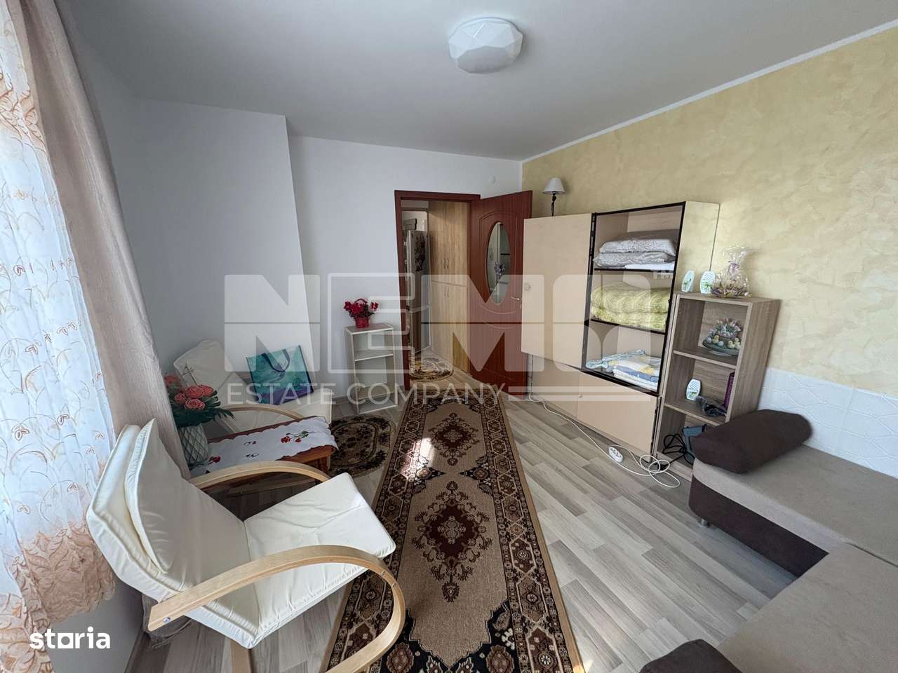 GARSONIERĂ DE ÎNCHIRIAT| ETAJ 3/4 | RĂDĂUȚI - Imagine principală: 4/9