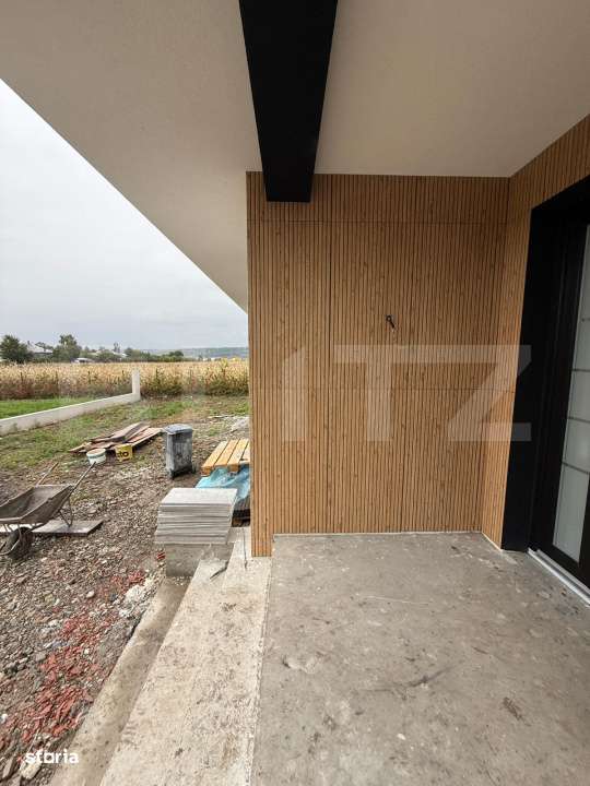 Casa superba, 5 camere, 126 mp, 6 ari teren, zona Patrauti - Imagine principală: 4/13