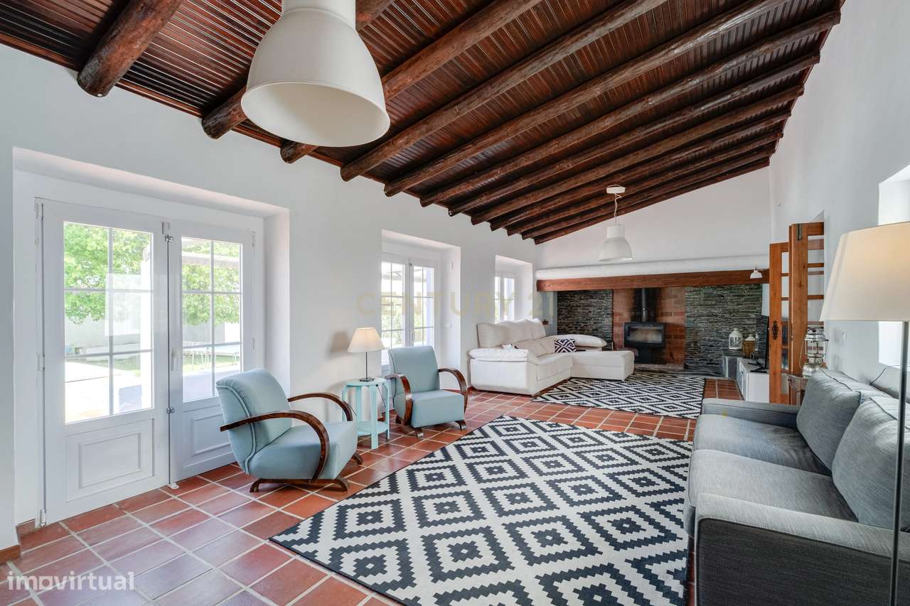 Moradia tradicional alentejana no coração de PEROLIVAS / Reguengos de-23