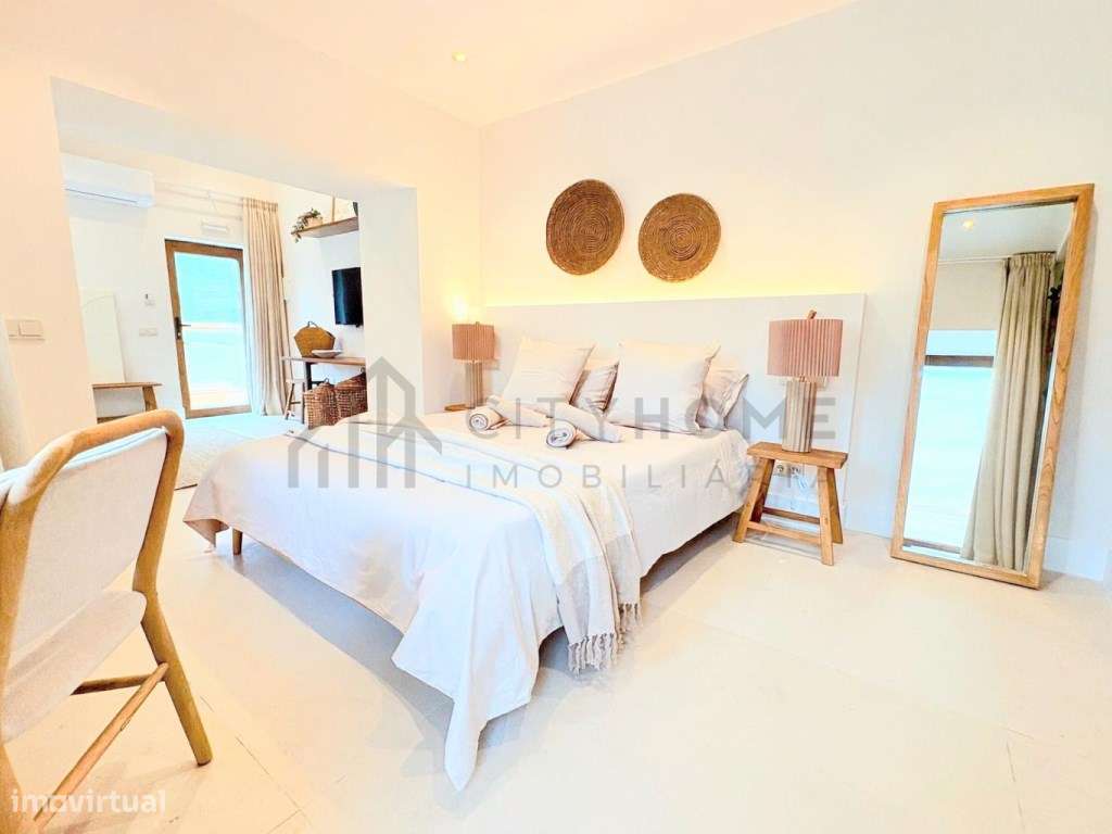 MORADIA DE CHARME COM 4 SUITES INDEPENDENTES E PISCINA-19