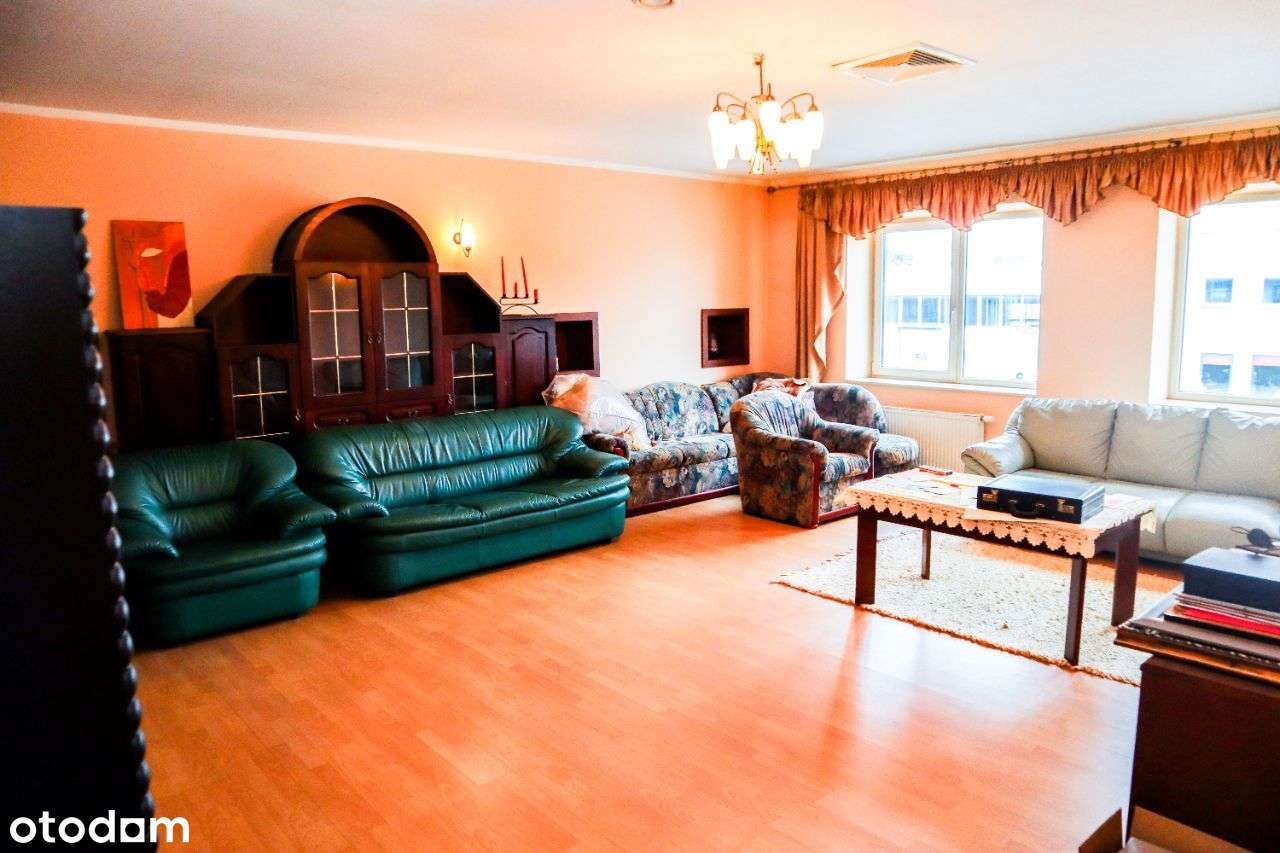 Budynek użytkowy na obrzeżach Opoczna-8