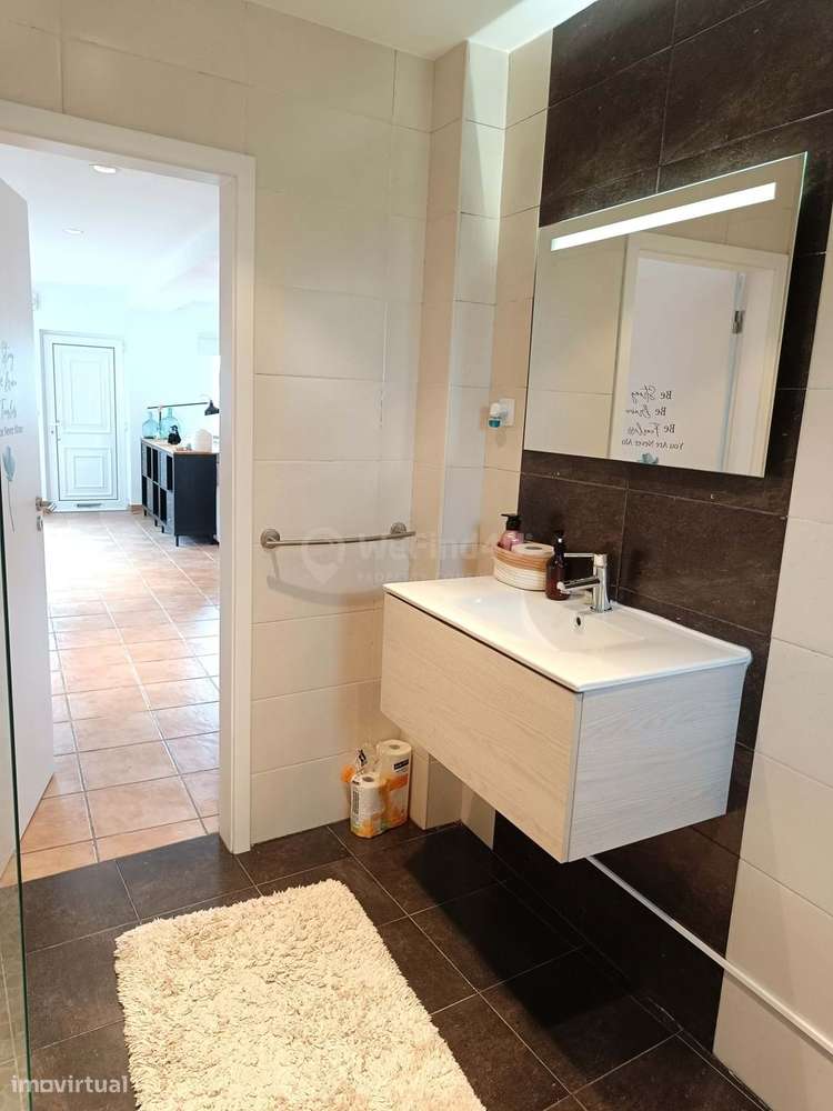 Moradia T3 totalmente renovada e equipada em Gáfete-12