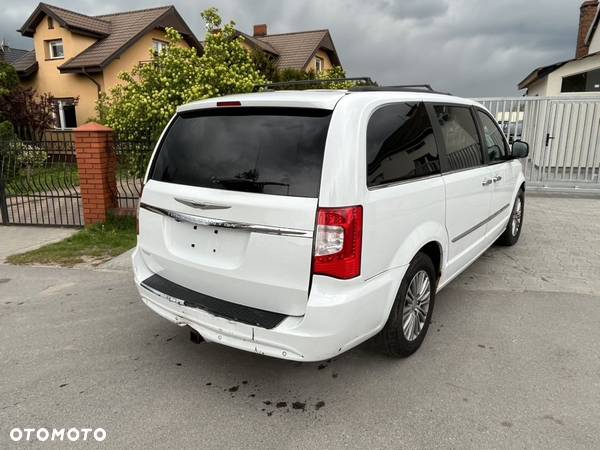 Chrysler Town & Country 3.6 Touring - 8